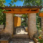 Eufemia Villa